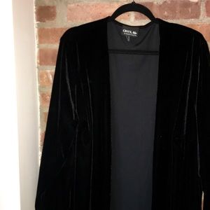 Spring Sale! ✨🌷 Vintage Velvet Cardigan